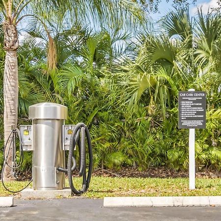 Stunning Centrally Located Apartments At New River Cove In South Florida Fort Lauderdale Exterior photo