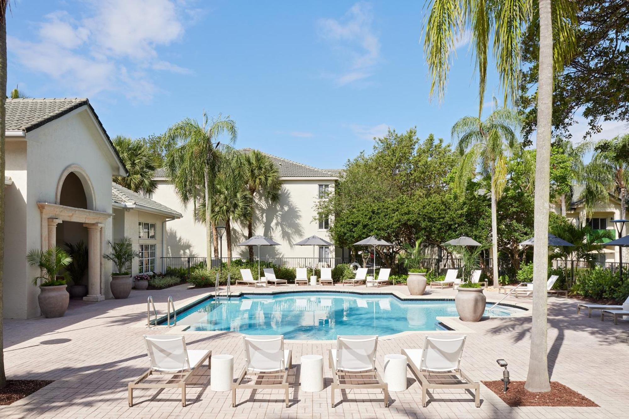 Stunning Centrally Located Apartments At New River Cove In South Florida Fort Lauderdale Exterior photo