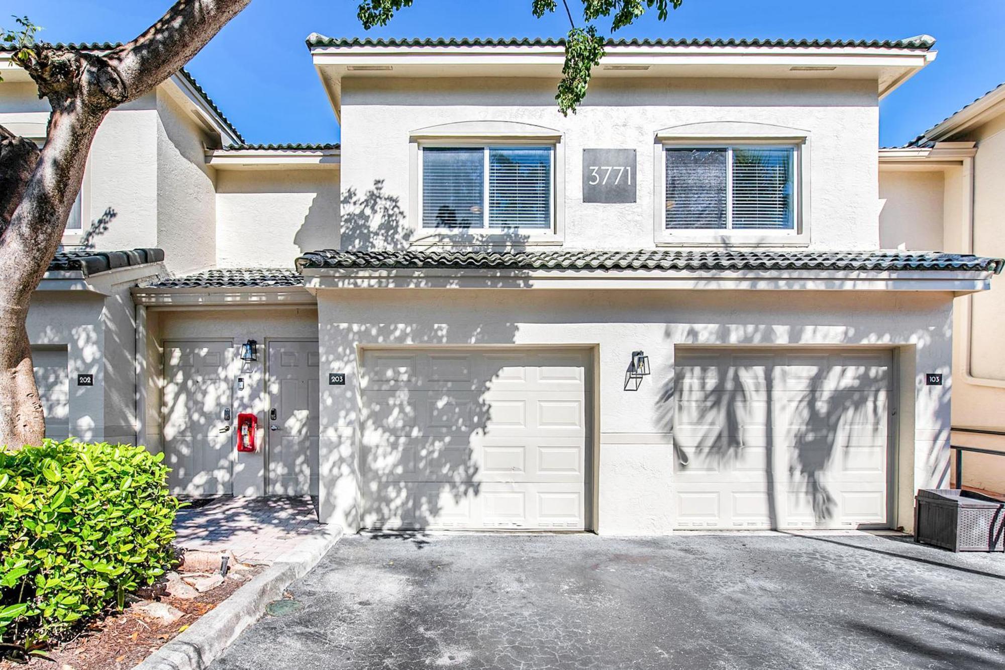 Stunning Centrally Located Apartments At New River Cove In South Florida Fort Lauderdale Exterior photo