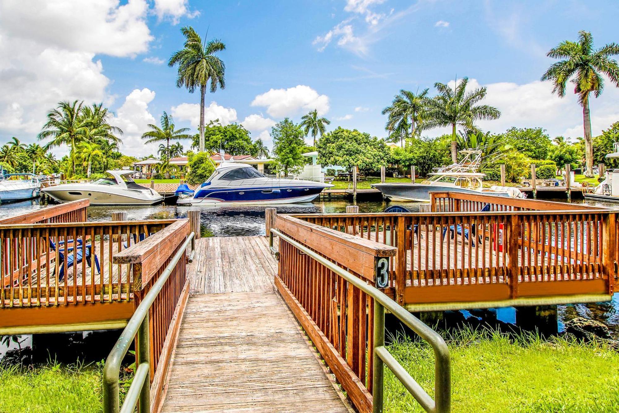 Stunning Centrally Located Apartments At New River Cove In South Florida Fort Lauderdale Exterior photo